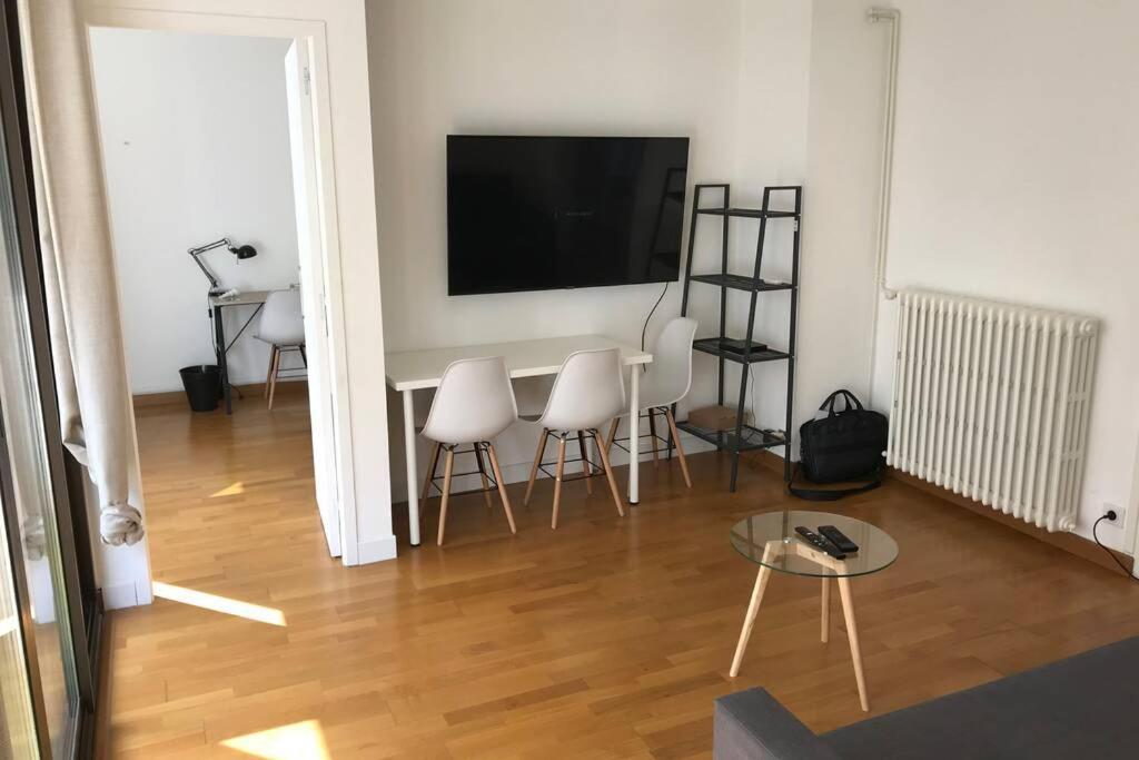 6p Balcon/ Moderne Hyper Centre Apartment *
